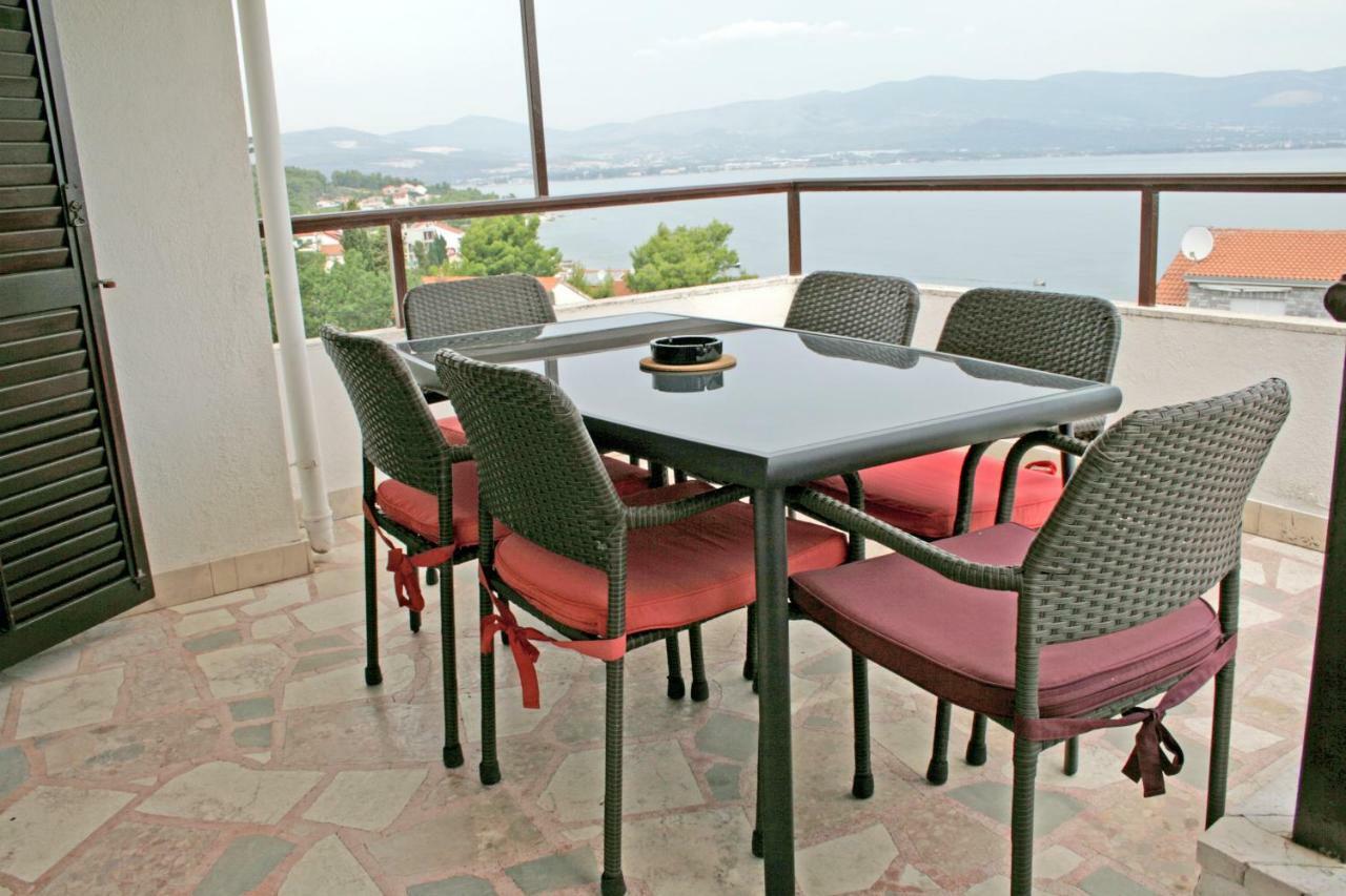 Apartments Villa Zvonimir Slatine Eksteriør bilde
